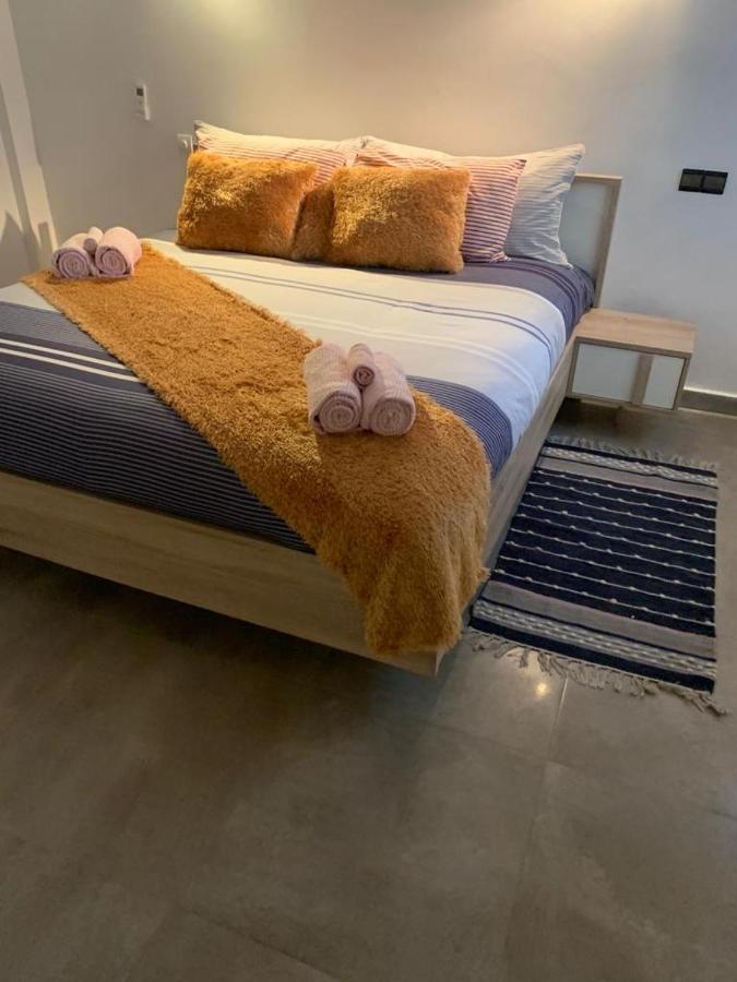 Luxury Suites Chester One Дакар Екстериор снимка