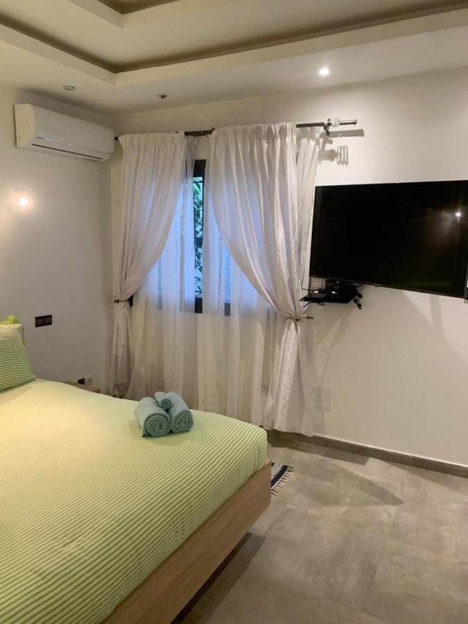 Luxury Suites Chester One Дакар Екстериор снимка
