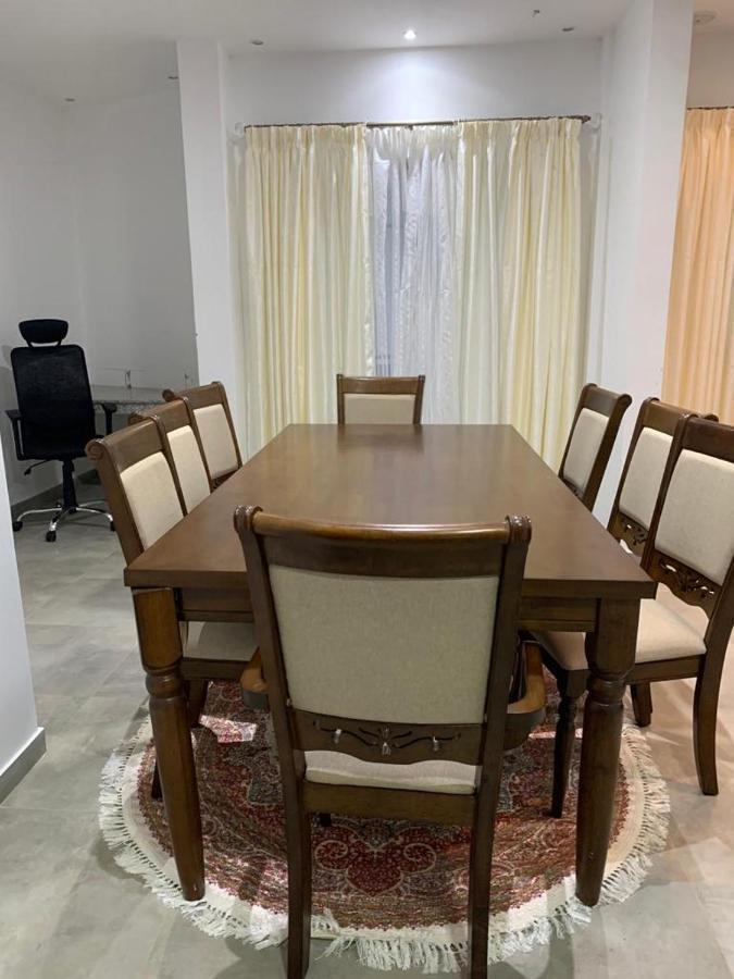 Luxury Suites Chester One Дакар Екстериор снимка