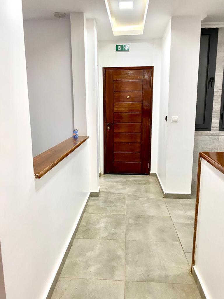 Luxury Suites Chester One Дакар Екстериор снимка