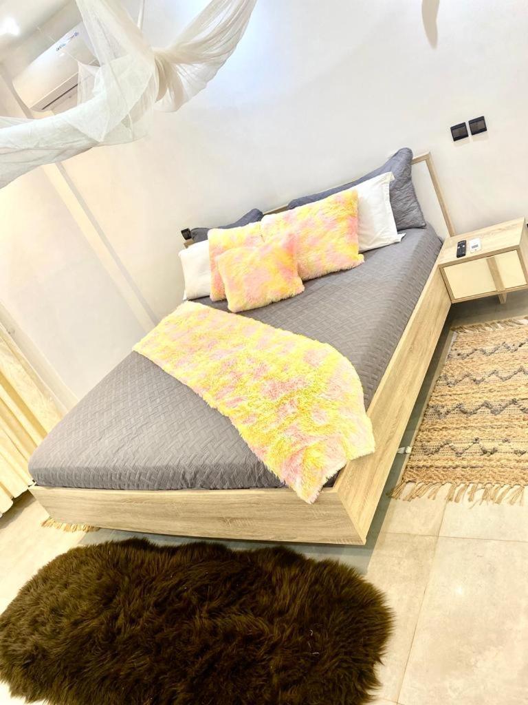 Luxury Suites Chester One Дакар Екстериор снимка