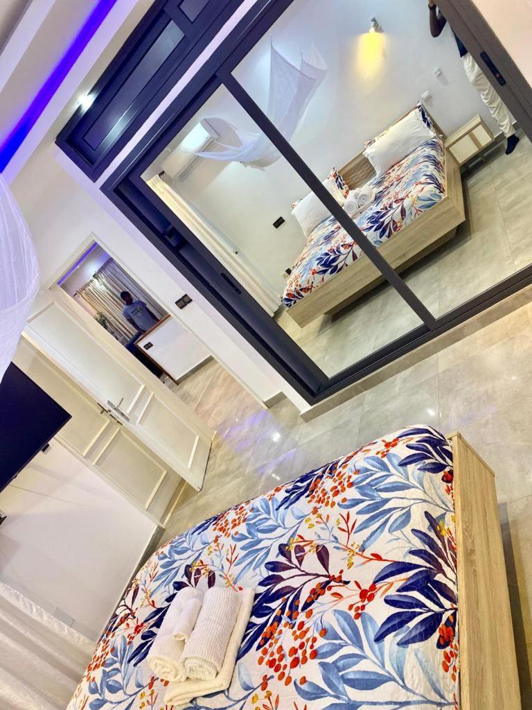Luxury Suites Chester One Дакар Екстериор снимка